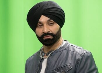 Sukshinder Shinda is back with another super hit track “Sohni Lagdi 2” featuring HMC