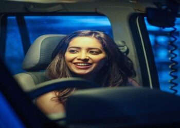 Asha Negi is on a pursuit of truth as a strong investigative journalist in ZEE5’s ‘Abhay 2’