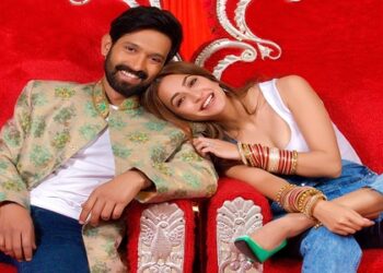 ZEE5 cordially invites you to celebrate ‘14 Phere’ with Kriti and Vikrant