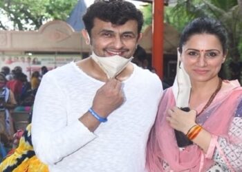 Sonu Nigam at Rouble Nagi Art Foundation’s ration drive
