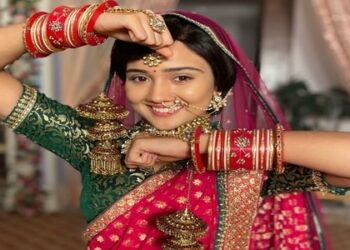 Ashi Singh sports her reel-life mother’s wedding outfit for Meet’s marriage sequence